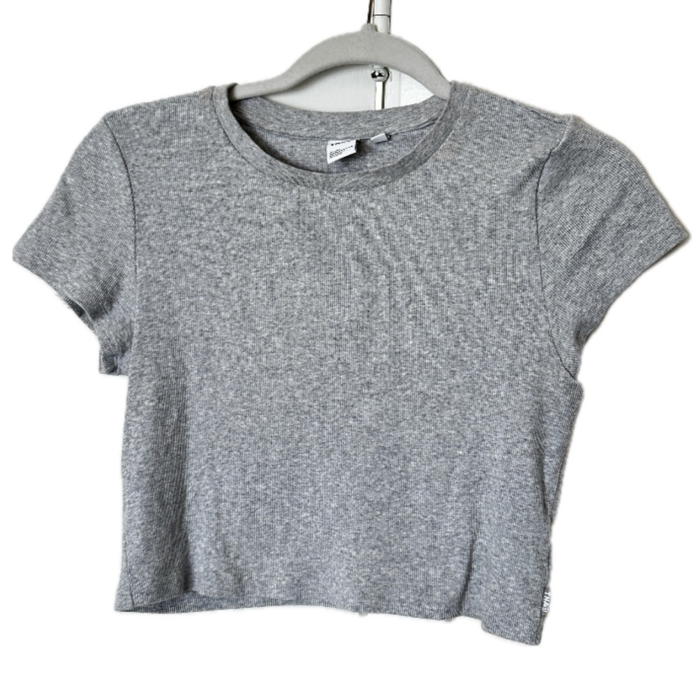 Gray Cropped T-Shirt